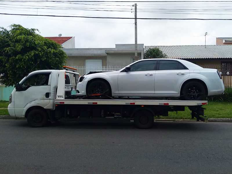Guincho para carros rebaixados: Cuidados especiais com a altura do solo. | Guinchos Costeira